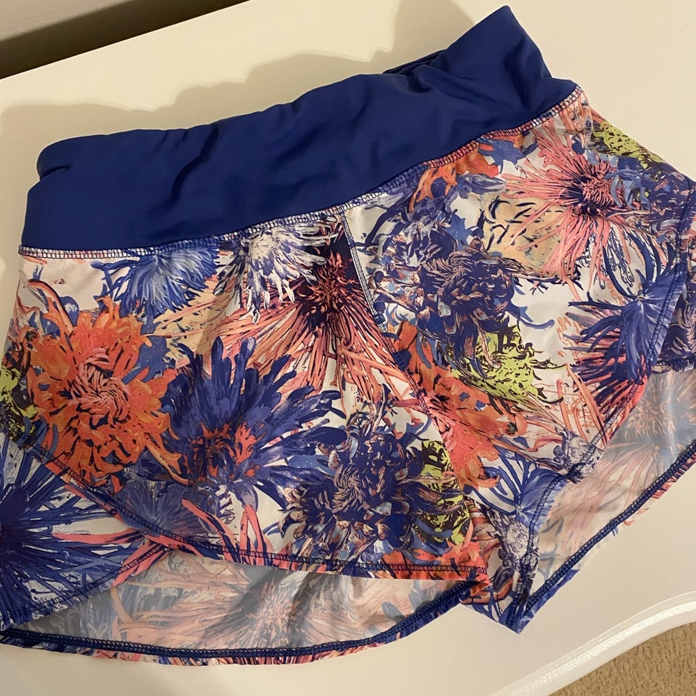 Calia by Carrie Underwood Floral Flutter Shorts